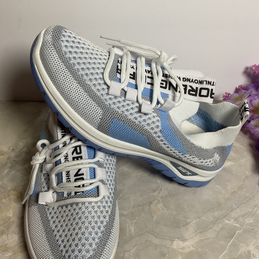 Zapatos - Picture 2 of 4